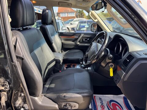 Mitsubishi Shogun 3.2 DI-DC SG3 Auto 4WD Euro 5 5dr LWB 12
