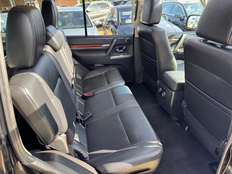 Mitsubishi Shogun 3.2 DI-DC SG3 Auto 4WD Euro 5 5dr LWB 39
