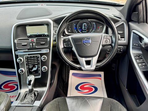 Volvo XC60 2.4 D5 R-Design Nav Geartronic AWD Euro 5 5dr 2
