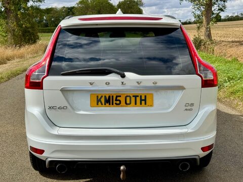 Volvo XC60 2.4 D5 R-Design Nav Geartronic AWD Euro 5 5dr 9