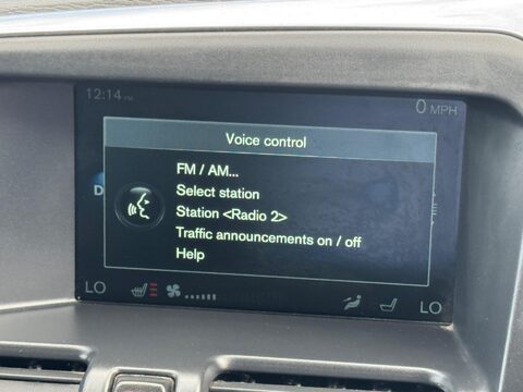 Volvo XC60 2.4 D5 R-Design Nav Geartronic AWD Euro 5 5dr 22