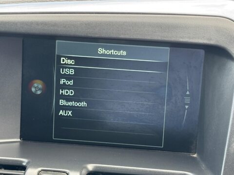 Volvo XC60 2.4 D5 R-Design Nav Geartronic AWD Euro 5 5dr 17