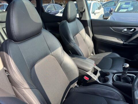 Nissan Qashqai 1.5 dCi Tekna Euro 6 (s/s) 5dr 10