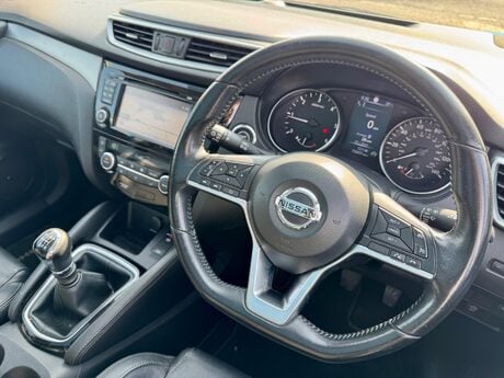 Nissan Qashqai 1.5 dCi Tekna Euro 6 (s/s) 5dr