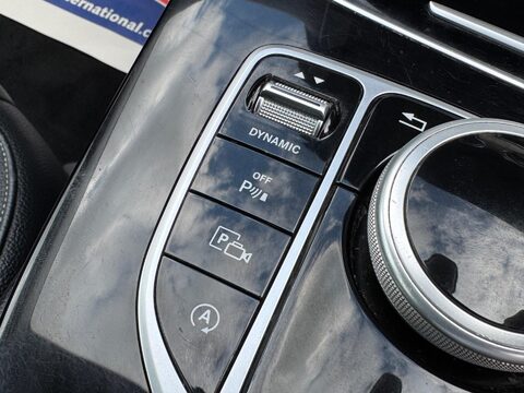 Mercedes-Benz E Class 2.0 E220d SE G-Tronic+ Euro 6 (s/s) 5dr 37