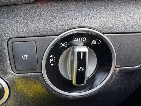 Mercedes-Benz B Class 1.6 B180 BlueEfficiency Sport 7G-DCT Euro 5 (s/s) 5dr 21