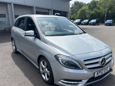Mercedes-Benz B Class 1.6 B180 BlueEfficiency Sport 7G-DCT Euro 5 (s/s) 5dr