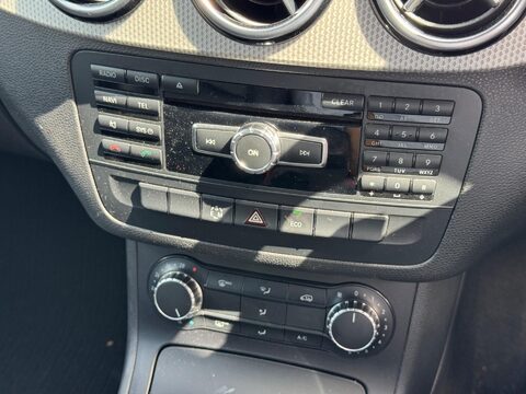 Mercedes-Benz B Class 1.6 B180 BlueEfficiency Sport 7G-DCT Euro 5 (s/s) 5dr 15