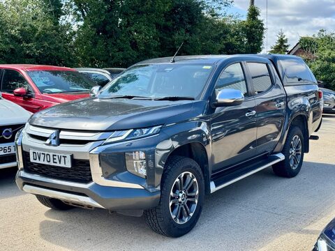 Mitsubishi L200 2.2 DI-D DC Warrior 4WD Euro 6 (s/s) 4dr 6