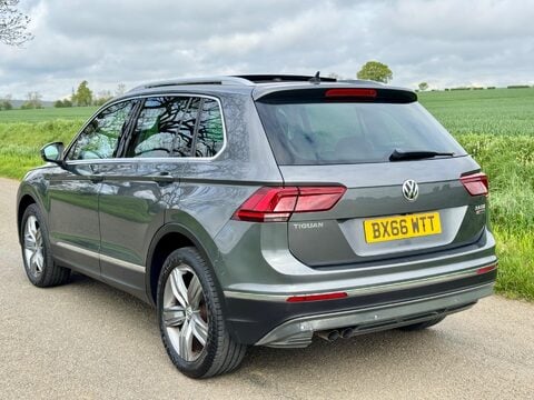Volkswagen Tiguan 2.0 TDI BlueMotion Tech SEL DSG 4Motion Euro 6 (s/s) 5dr 9