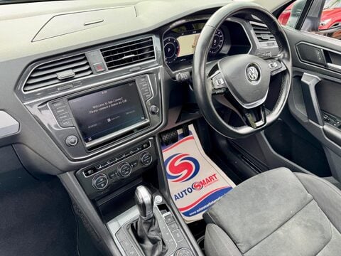 Volkswagen Tiguan 2.0 TDI BlueMotion Tech SEL DSG 4Motion Euro 6 (s/s) 5dr 15