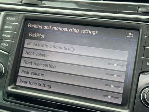 Volkswagen Tiguan 2.0 TDI BlueMotion Tech SEL DSG 4Motion Euro 6 (s/s) 5dr 30