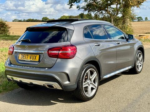 Mercedes-Benz GLA 2.1 GLA200d AMG Line (Premium Plus) 7G-DCT 4MATIC Euro 6 (s/s) 5dr 11