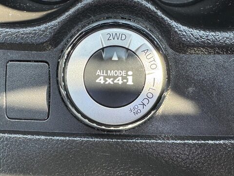 Nissan X-Trail 1.6 dCi n-tec 4WD Euro 5 (s/s) 5dr 32