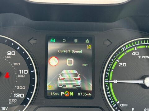 MG ZS 44.5kWh Exclusive Auto 5dr 31