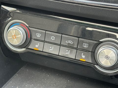 MG ZS 44.5kWh Exclusive Auto 5dr 20