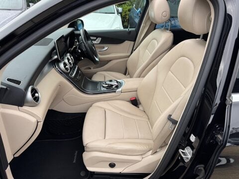 Mercedes-Benz GLC 2.1 GLC250d Sport (Premium Plus) G-Tronic 4MATIC Euro 6 (s/s) 5dr 62