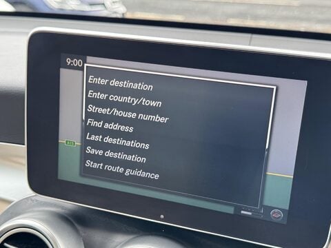 Mercedes-Benz GLC 2.1 GLC250d Sport (Premium Plus) G-Tronic 4MATIC Euro 6 (s/s) 5dr 37