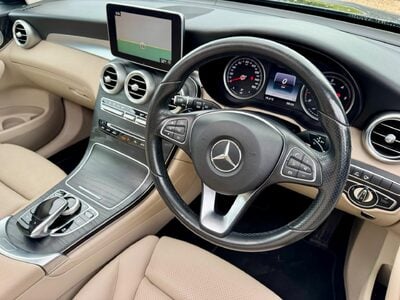 Mercedes-Benz GLC 2.1 GLC250d Sport (Premium Plus) G-Tronic 4MATIC Euro 6 (s/s) 5dr