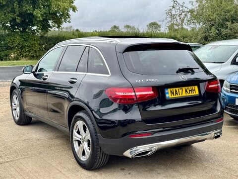 Mercedes-Benz GLC 2.1 GLC250d Sport (Premium Plus) G-Tronic 4MATIC Euro 6 (s/s) 5dr 9