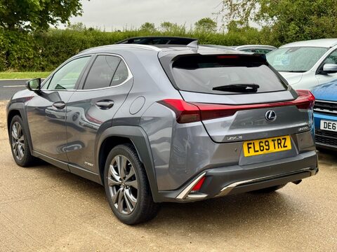 Lexus Ux 2.0 250h F Sport (Premium Plus) E-CVT E-FOUR Euro 6 (s/s) 5dr (Sunroof) 7