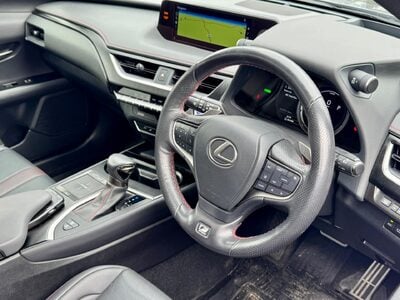 Lexus Ux 2.0 250h F Sport (Premium Plus) E-CVT E-FOUR Euro 6 (s/s) 5dr (Sunroof)