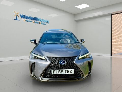Lexus Ux 2.0 250h F Sport (Premium Plus) E-CVT E-FOUR Euro 6 (s/s) 5dr (Sunroof) 7