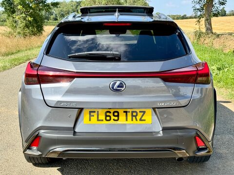 Lexus Ux 2.0 250h F Sport (Premium Plus) E-CVT E-FOUR Euro 6 (s/s) 5dr (Sunroof) 10