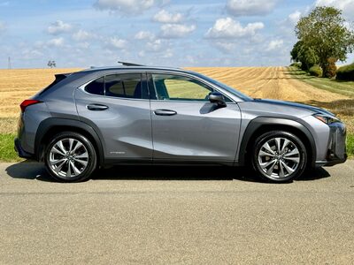 Lexus Ux 2.0 250h F Sport (Premium Plus) E-CVT E-FOUR Euro 6 (s/s) 5dr (Sunroof)