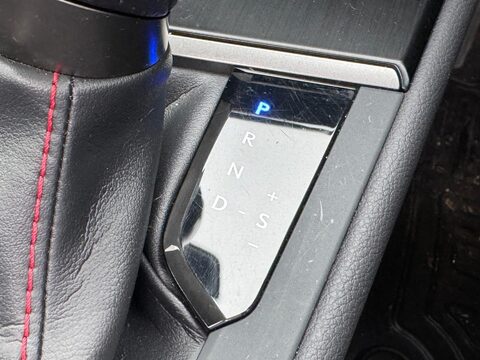 Lexus Ux 2.0 250h F Sport (Premium Plus) E-CVT E-FOUR Euro 6 (s/s) 5dr (Sunroof) 41