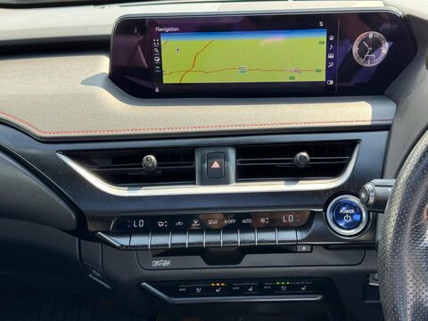 Lexus Ux 2.0 250h F Sport (Premium Plus) E-CVT E-FOUR Euro 6 (s/s) 5dr (Sunroof) 17
