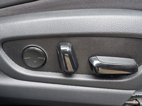 Lexus Ux 2.0 250h F Sport (Premium Plus) E-CVT E-FOUR Euro 6 (s/s) 5dr (Sunroof) 51