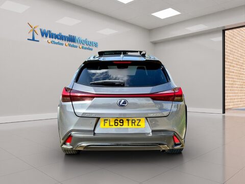 Lexus Ux 2.0 250h F Sport (Premium Plus) E-CVT E-FOUR Euro 6 (s/s) 5dr (Sunroof) 11
