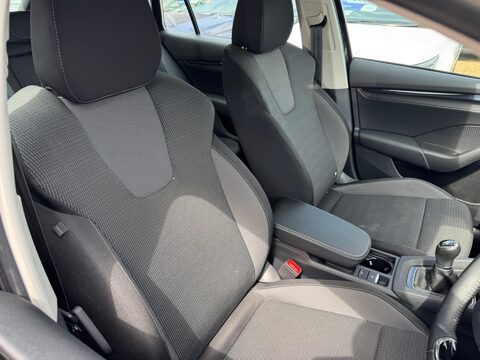 Skoda Octavia 1.5 TSI ACT SE Technology Euro 6 (s/s) 5dr 10