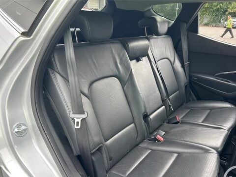 Hyundai SANTA FE 2.2 CRDi Premium Auto 4WD Euro 5 5dr (5 seat) 11