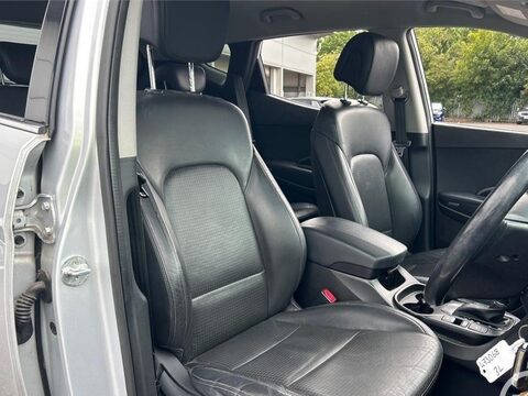 Hyundai SANTA FE 2.2 CRDi Premium Auto 4WD Euro 5 5dr (5 seat) 9