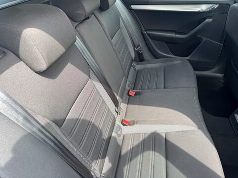 Skoda Octavia 1.0 TSI SE Technology Euro 6 (s/s) 5dr 35