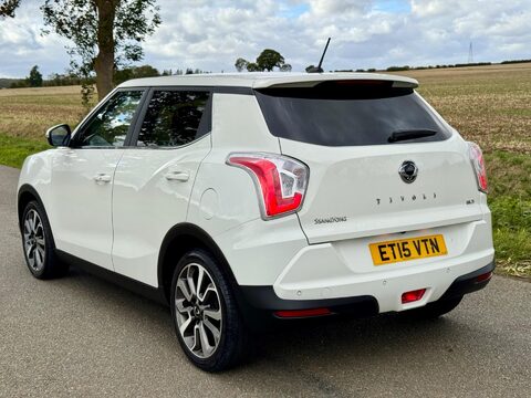 SsangYong Tivoli 1.6 e-XGi ELX Euro 6 (s/s) 5dr 8