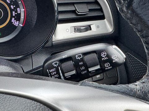 SsangYong Tivoli 1.6 e-XGi ELX Euro 6 (s/s) 5dr 28