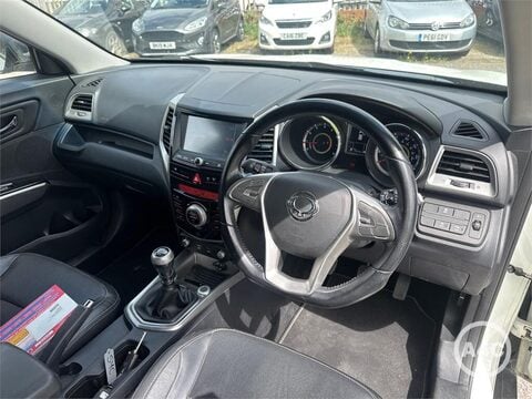 SsangYong Tivoli 1.6 e-XGi ELX Euro 6 (s/s) 5dr 2