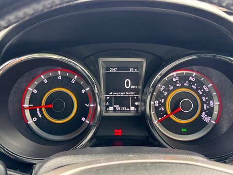 SsangYong Tivoli 1.6 e-XGi ELX Euro 6 (s/s) 5dr 33