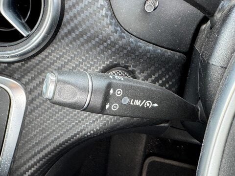 Mercedes-Benz A Class 2.1 A200d AMG Line (Premium) 7G-DCT Euro 6 (s/s) 5dr 34