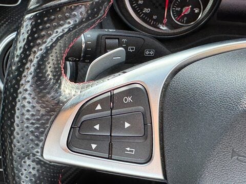Mercedes-Benz A Class 2.1 A200d AMG Line (Premium) 7G-DCT Euro 6 (s/s) 5dr 32