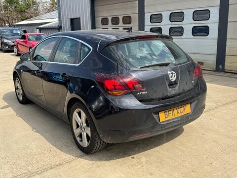 Vauxhall Astra 1.6 16v SRi Euro 5 5dr 5