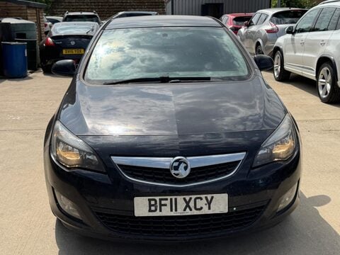 Vauxhall Astra 1.6 16v SRi Euro 5 5dr 3