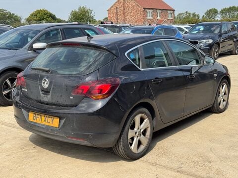 Vauxhall Astra 1.6 16v SRi Euro 5 5dr 7
