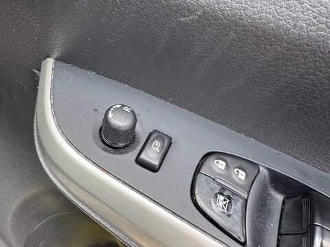 Nissan Navara 2.3 dCi Tekna 4WD Euro 6 (s/s) 4dr 37