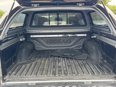 Nissan Navara 2.3 dCi Tekna 4WD Euro 6 (s/s) 4dr