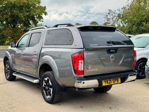 Nissan Navara 2.3 dCi Tekna 4WD Euro 6 (s/s) 4dr 7