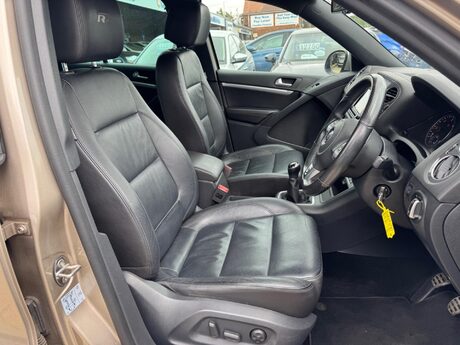 Volkswagen Tiguan 2.0 TDI BlueMotion Tech R-Line Edition 4WD Euro 6 (s/s) 5dr